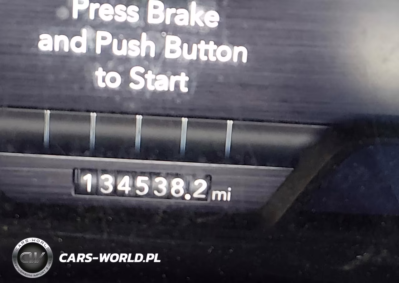 2019 Ram 1500 Laramie VIN:1C6SRFJT3KN747020 - 15