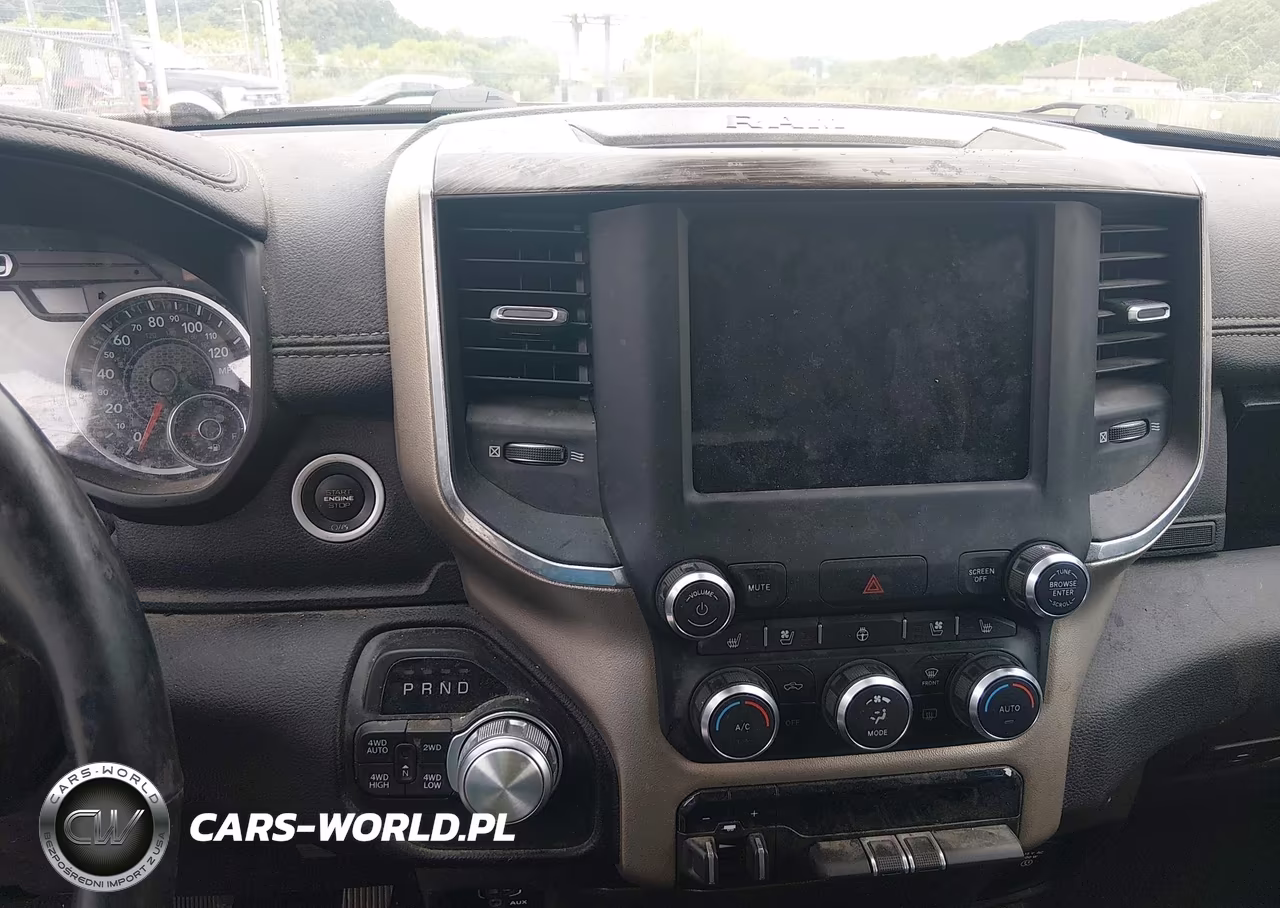 2019 Ram 1500 Laramie VIN:1C6SRFJT3KN747020 - 19