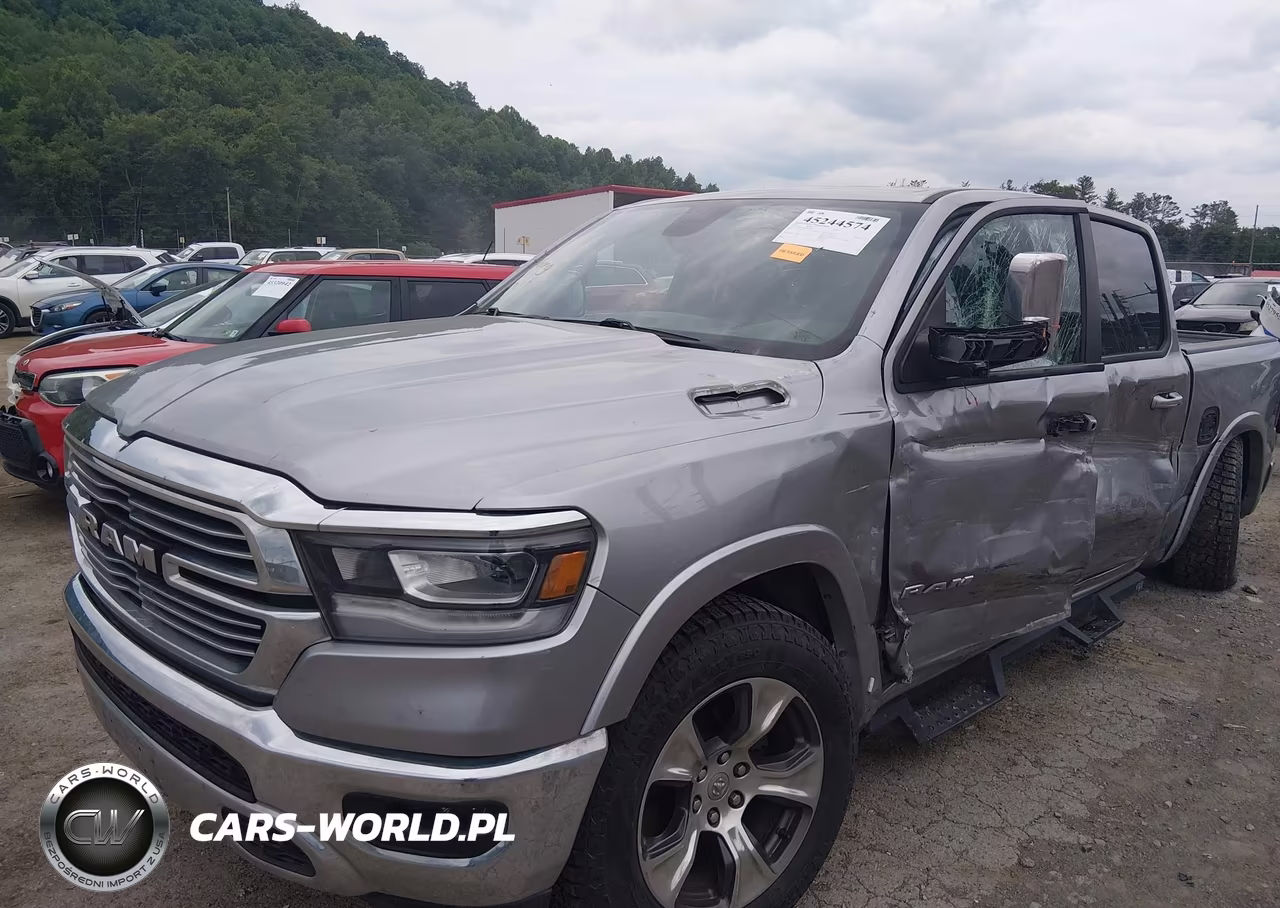 2019 Ram 1500 Laramie VIN:1C6SRFJT3KN747020 - 2