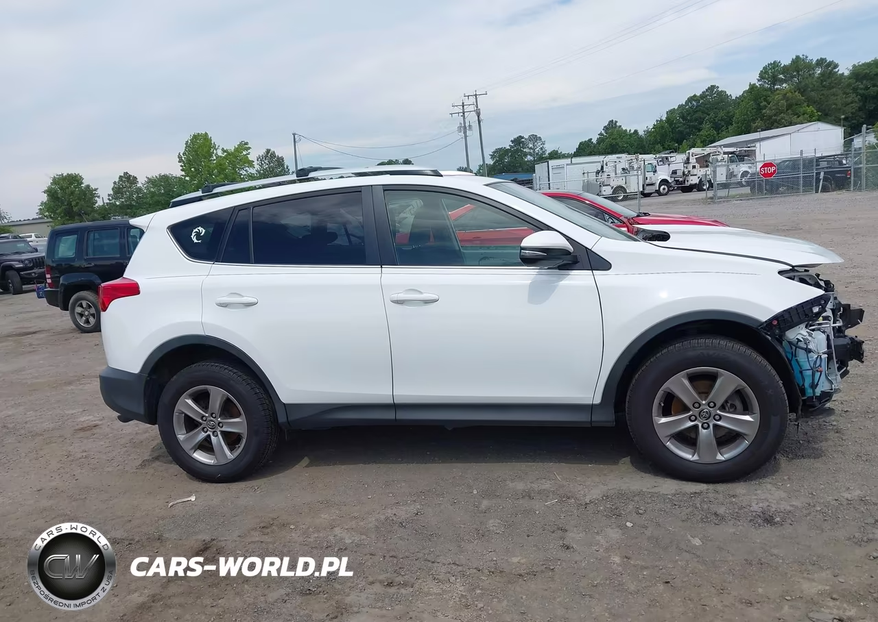 2015 Toyota Rav4 Xle VIN:JTMRFREVXFD117472 - 14
