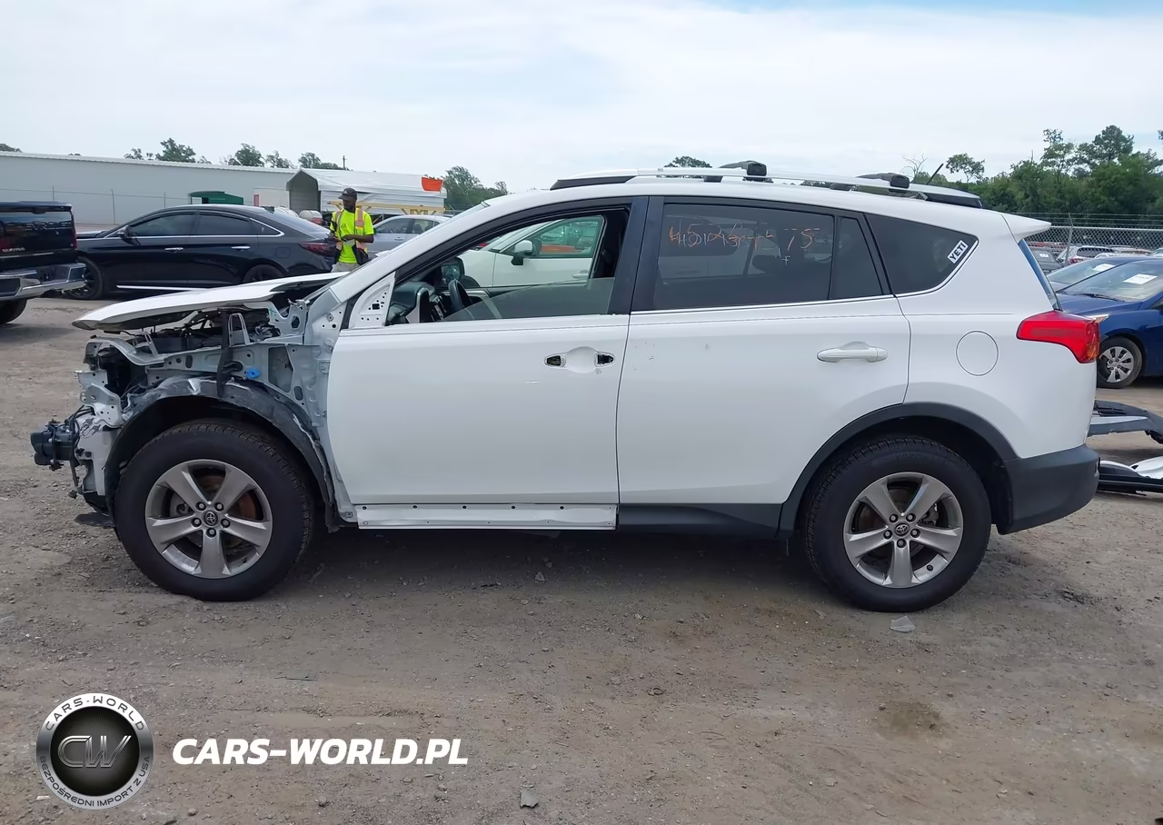 2015 Toyota Rav4 Xle VIN:JTMRFREVXFD117472 - 15