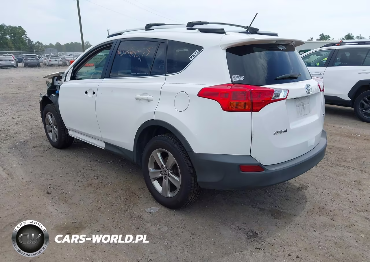 2015 Toyota Rav4 Xle VIN:JTMRFREVXFD117472 - 3