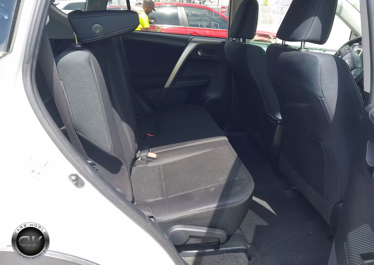 2015 Toyota Rav4 Xle VIN:JTMRFREVXFD117472 - 8