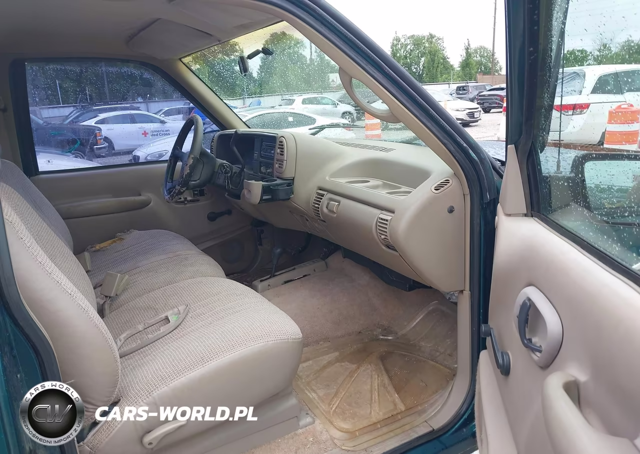 1996 Chevrolet Gmt-400 K1500 VIN:2GCEK19MXT1147348 - 5