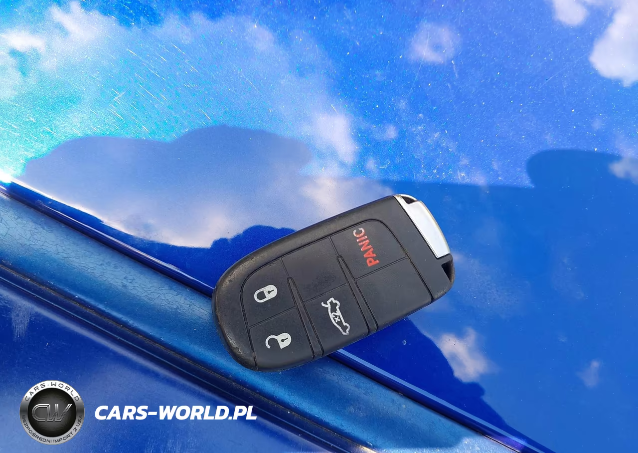 2018 Dodge Challenger Sxt VIN:2C3CDZAG6JH310883 - 11
