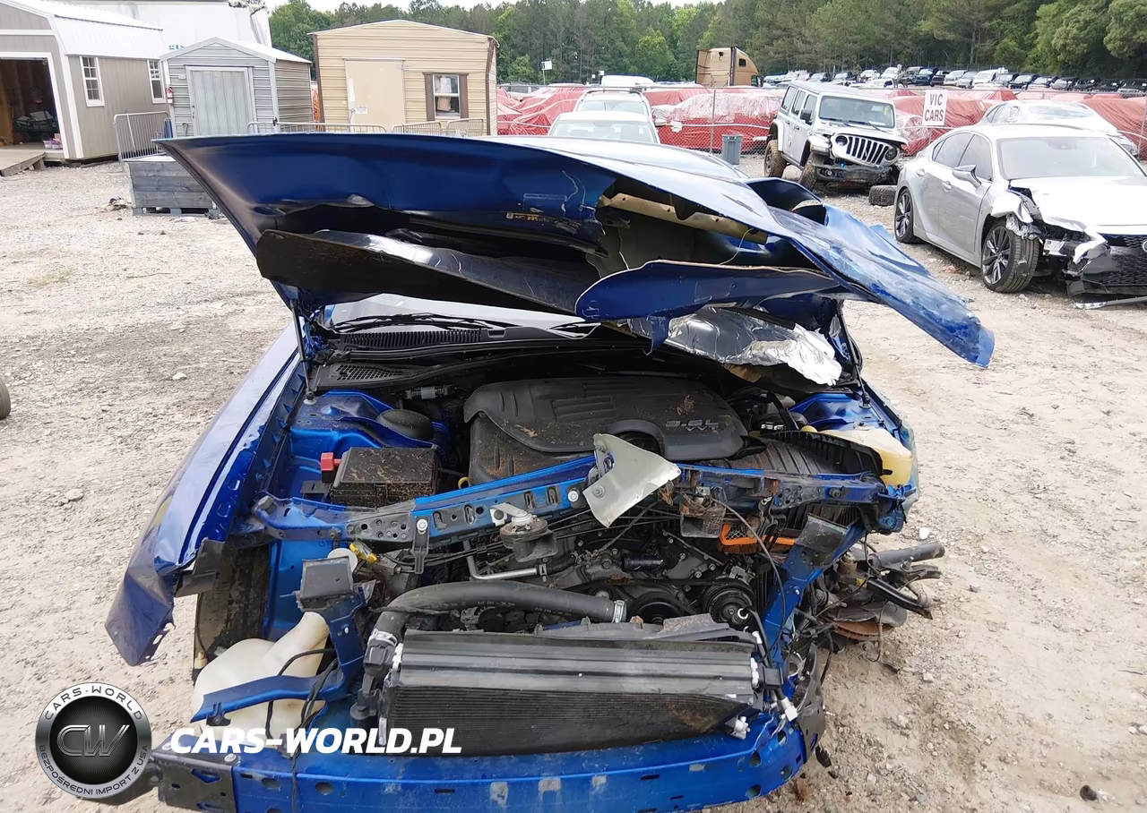 2018 Dodge Challenger Sxt VIN:2C3CDZAG6JH310883 - 13