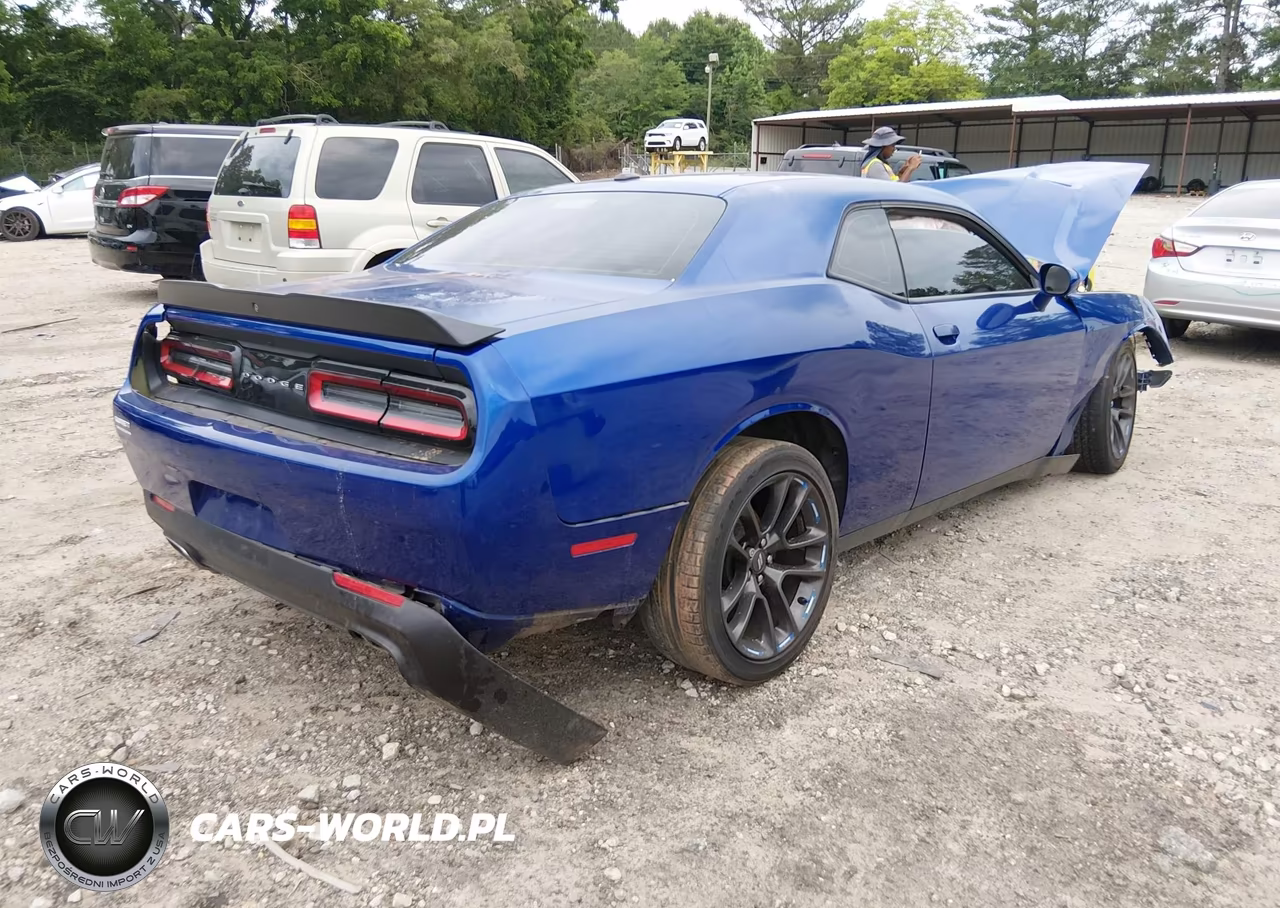 2018 Dodge Challenger Sxt VIN:2C3CDZAG6JH310883 - 4