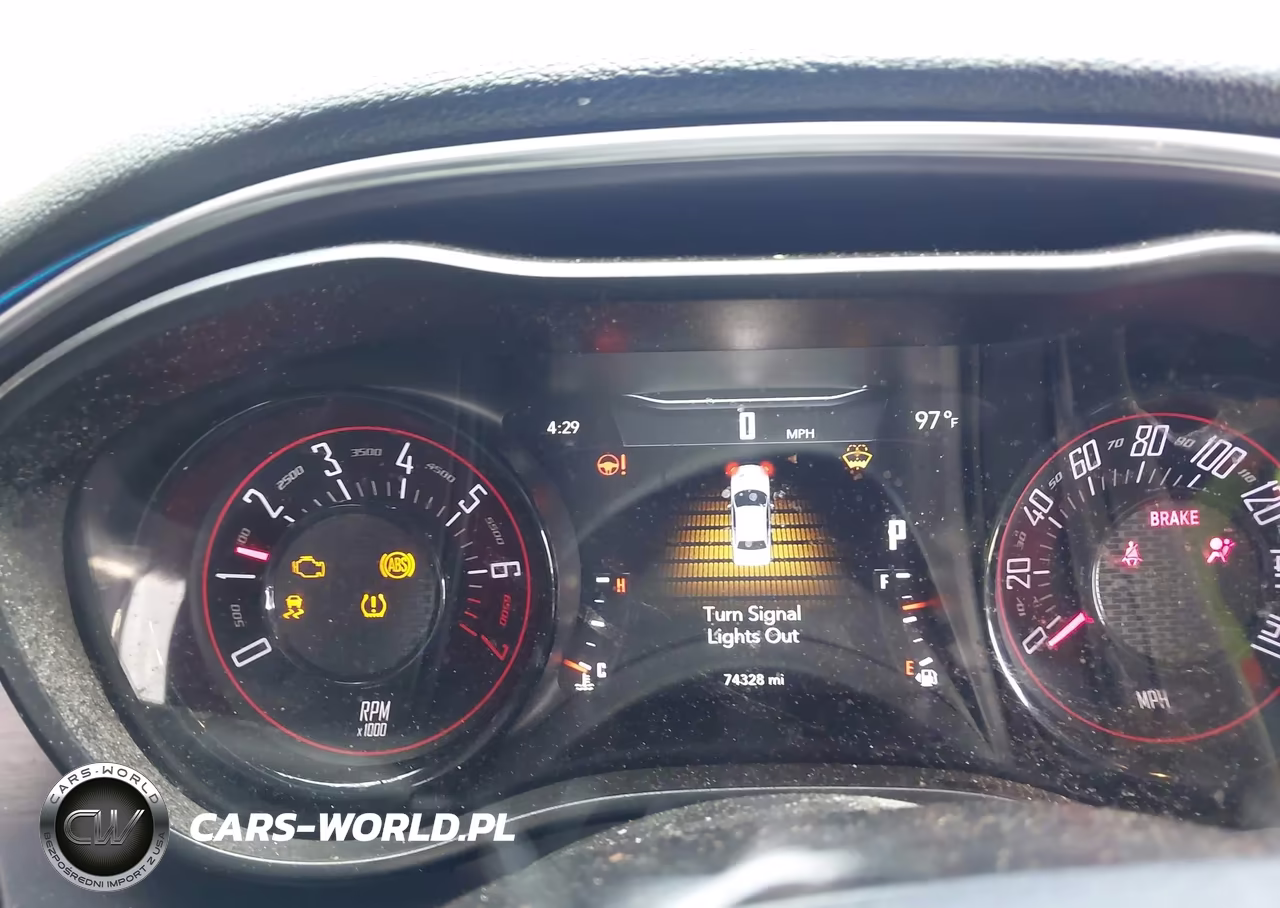 2018 Dodge Challenger Sxt VIN:2C3CDZAG6JH310883 - 7