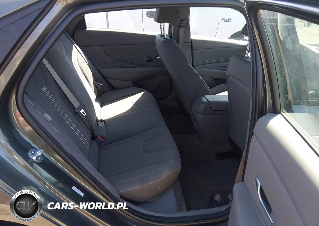 2025 Hyundai Elantra Sel Sport VIN:KMHLM4DG3SU063245 - 8