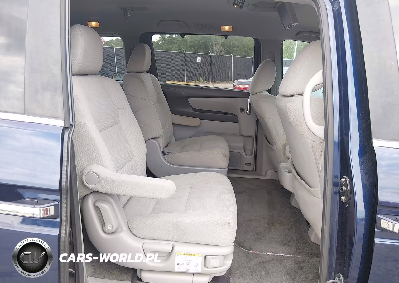 2016 Honda Odyssey Se VIN:5FNRL5H33GB157544 - 8