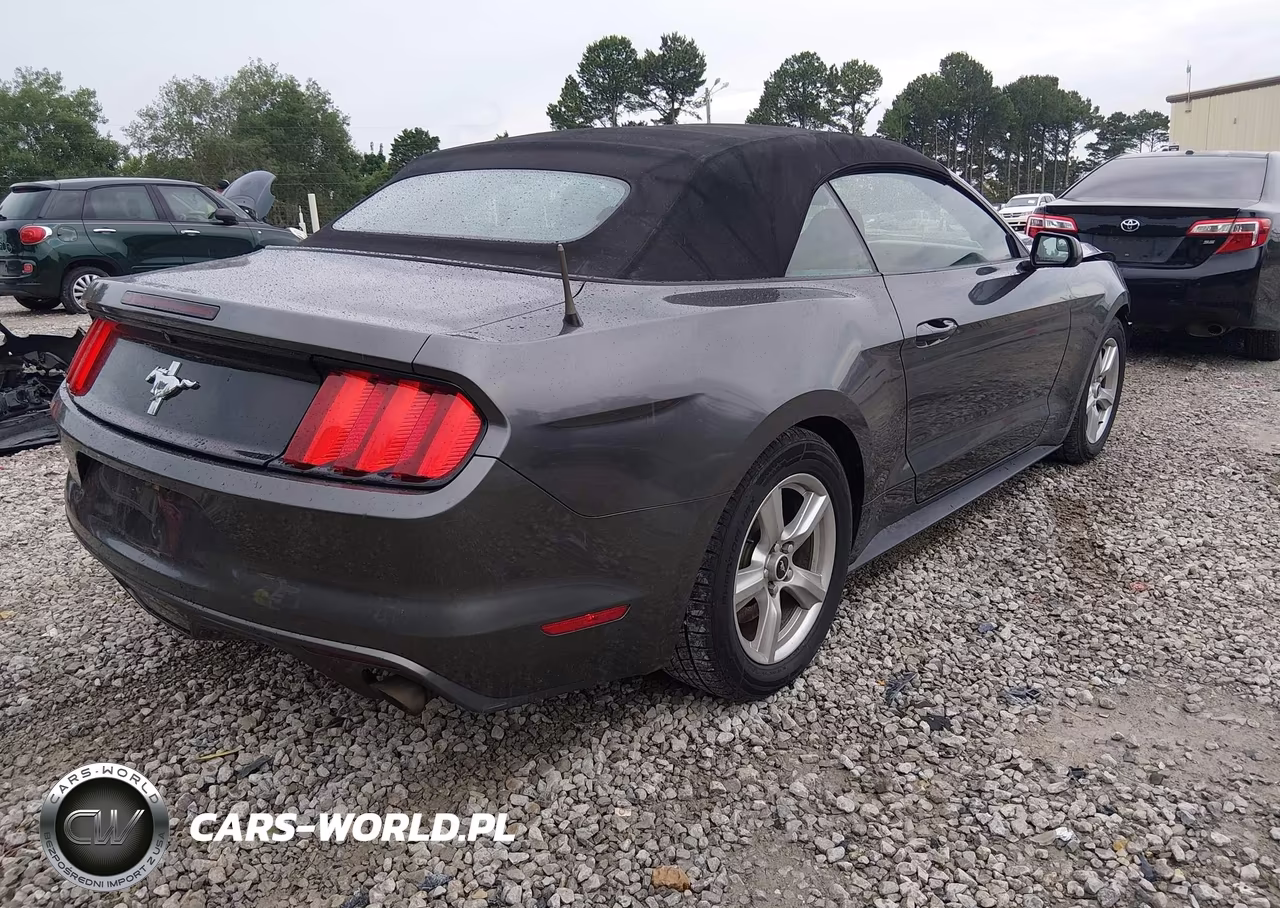 2015 Ford Mustang V6 VIN:1FATP8EM7F5323563 - 4