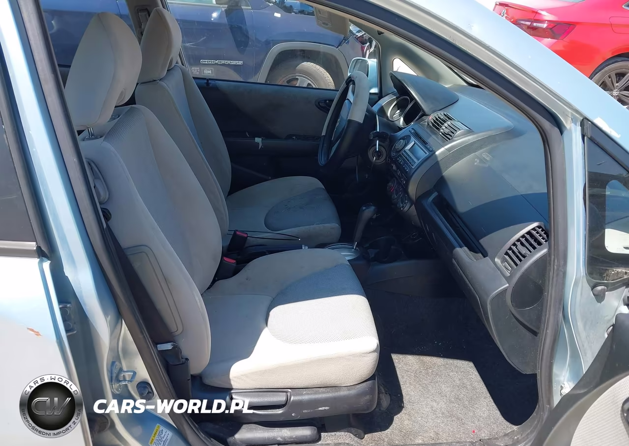 2007 Honda Fit VIN:JHMGD38467S027373 - 5