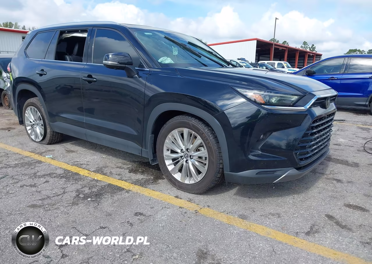 2024 Toyota Grand Highlander Platinum – zdjęcie 1 z 17