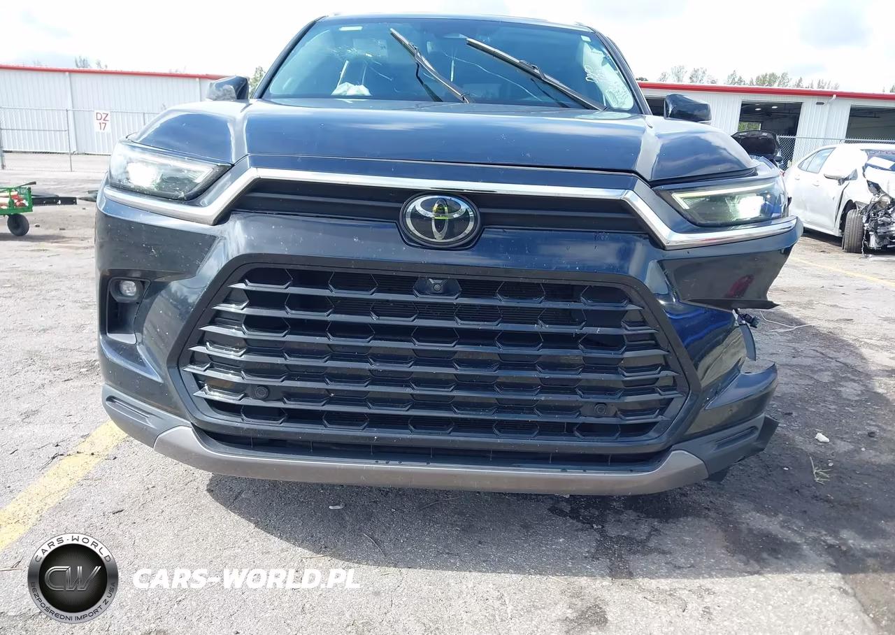 2024 Toyota Grand Highlander Platinum VIN:5TDAAAB52RS030661 - 13