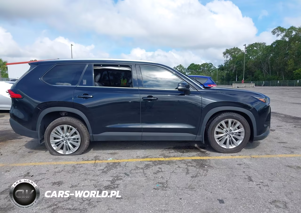 2024 Toyota Grand Highlander Platinum VIN:5TDAAAB52RS030661 - 14