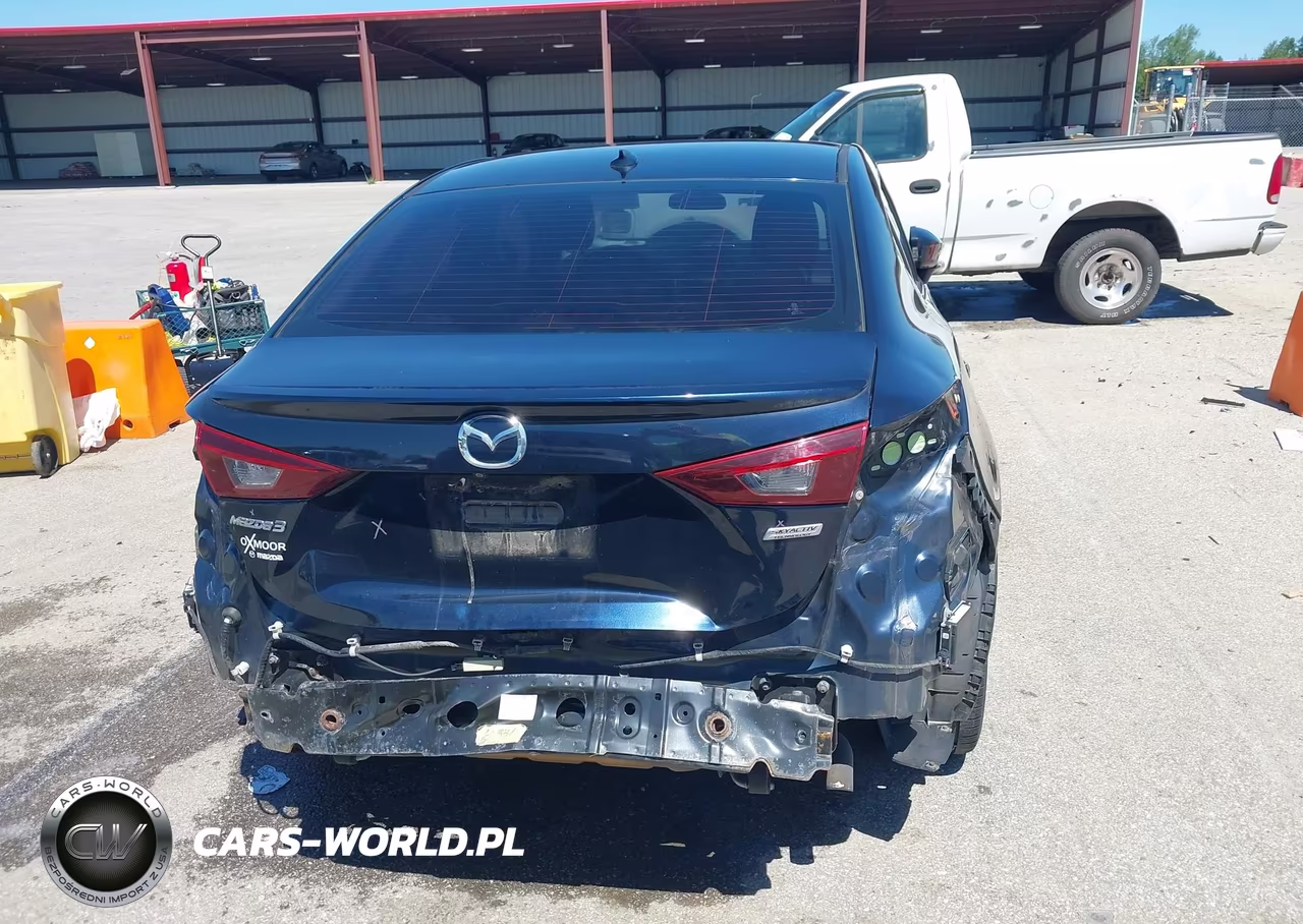2015 Mazda Mazda3 S Touring VIN:JM1BM1V34F1262306 - 17