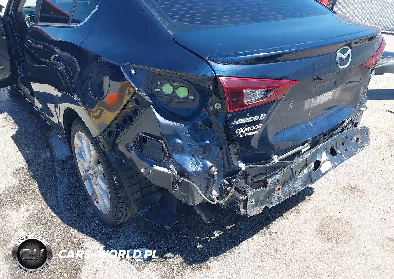 2015 Mazda Mazda3 S Touring VIN:JM1BM1V34F1262306 - 18