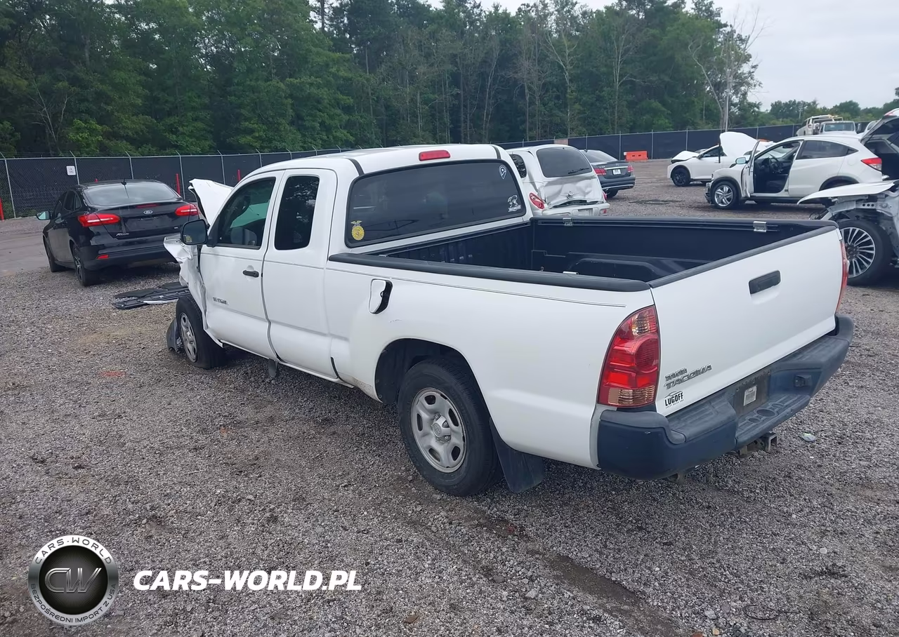 2015 Toyota Tacoma VIN:5TFTX4CN0FX068001 - 3