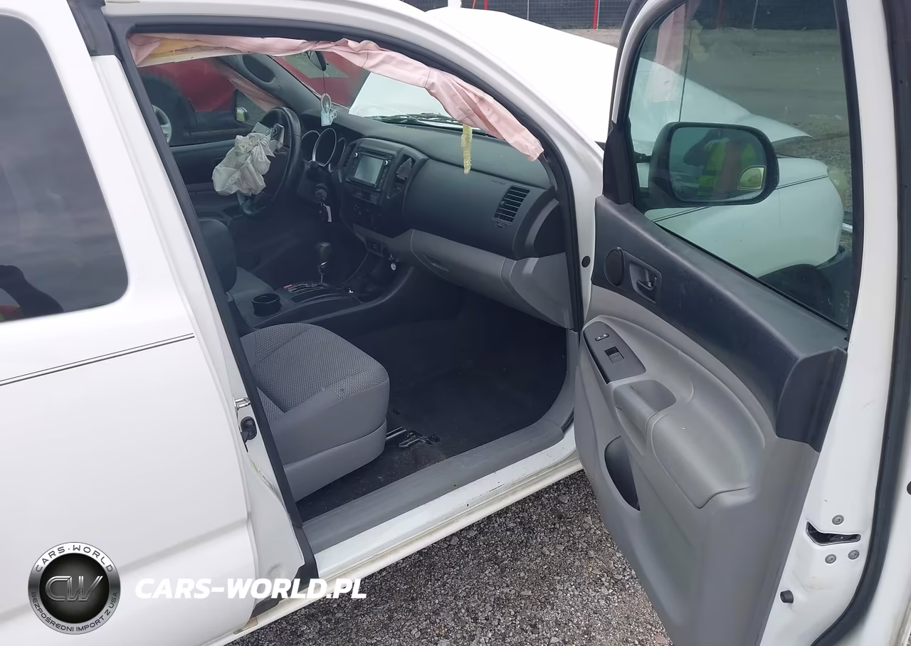2015 Toyota Tacoma VIN:5TFTX4CN0FX068001 - 5