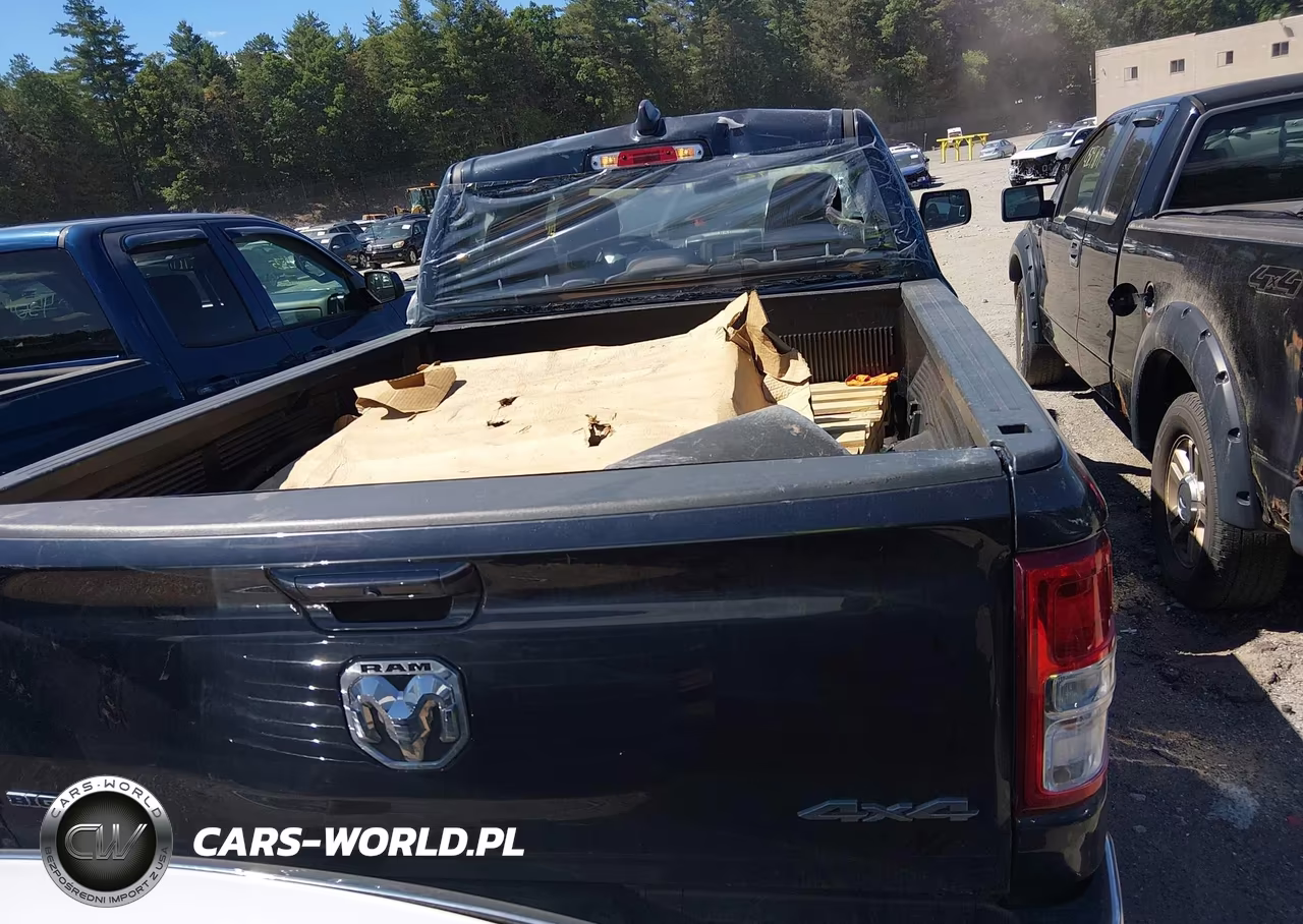 2021 Ram 1500 Big Horn 4X4 6'4 Box VIN:1C6RRFMG5MN624173 - 16