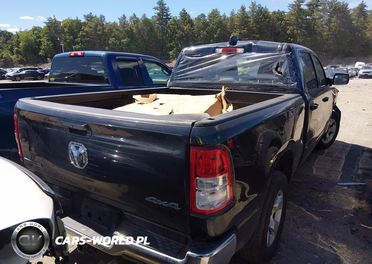 2021 Ram 1500 Big Horn 4X4 6'4 Box VIN:1C6RRFMG5MN624173 - 4