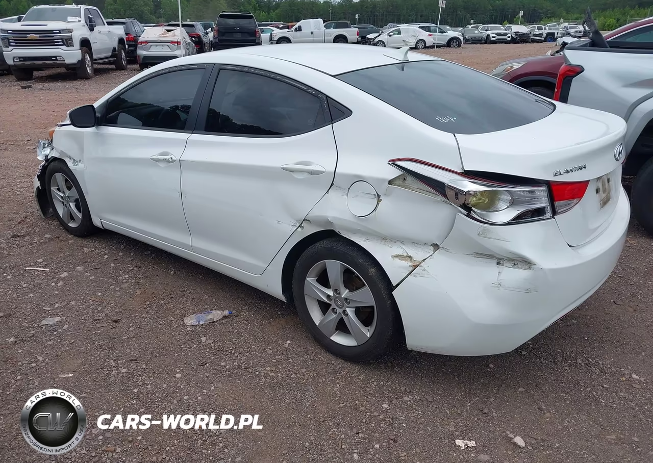 2013 Hyundai Elantra Gls VIN:5NPDH4AEXDH433927 - 3