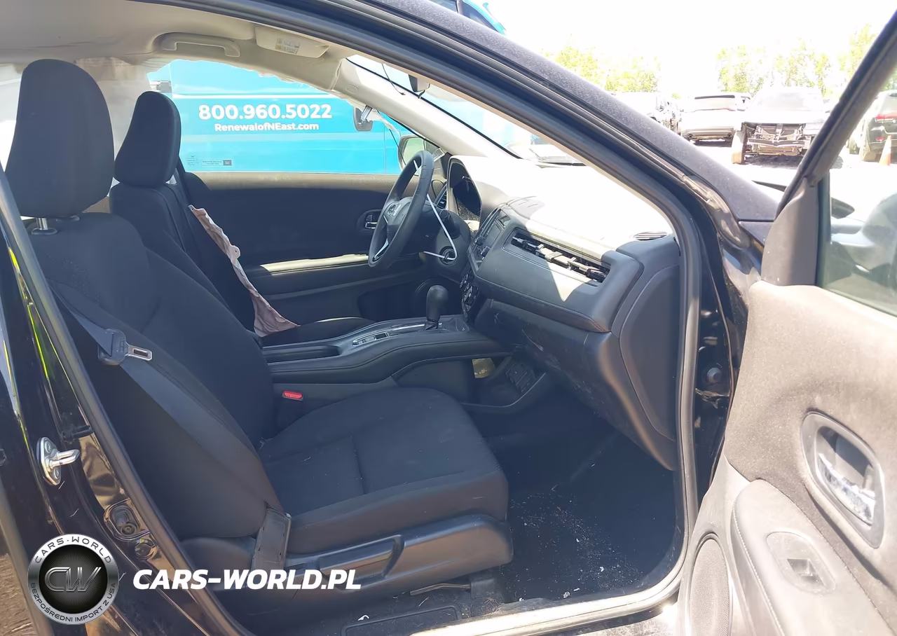 2018 Honda Hr-V Lx VIN:3CZRU6H31JG710237 - 5