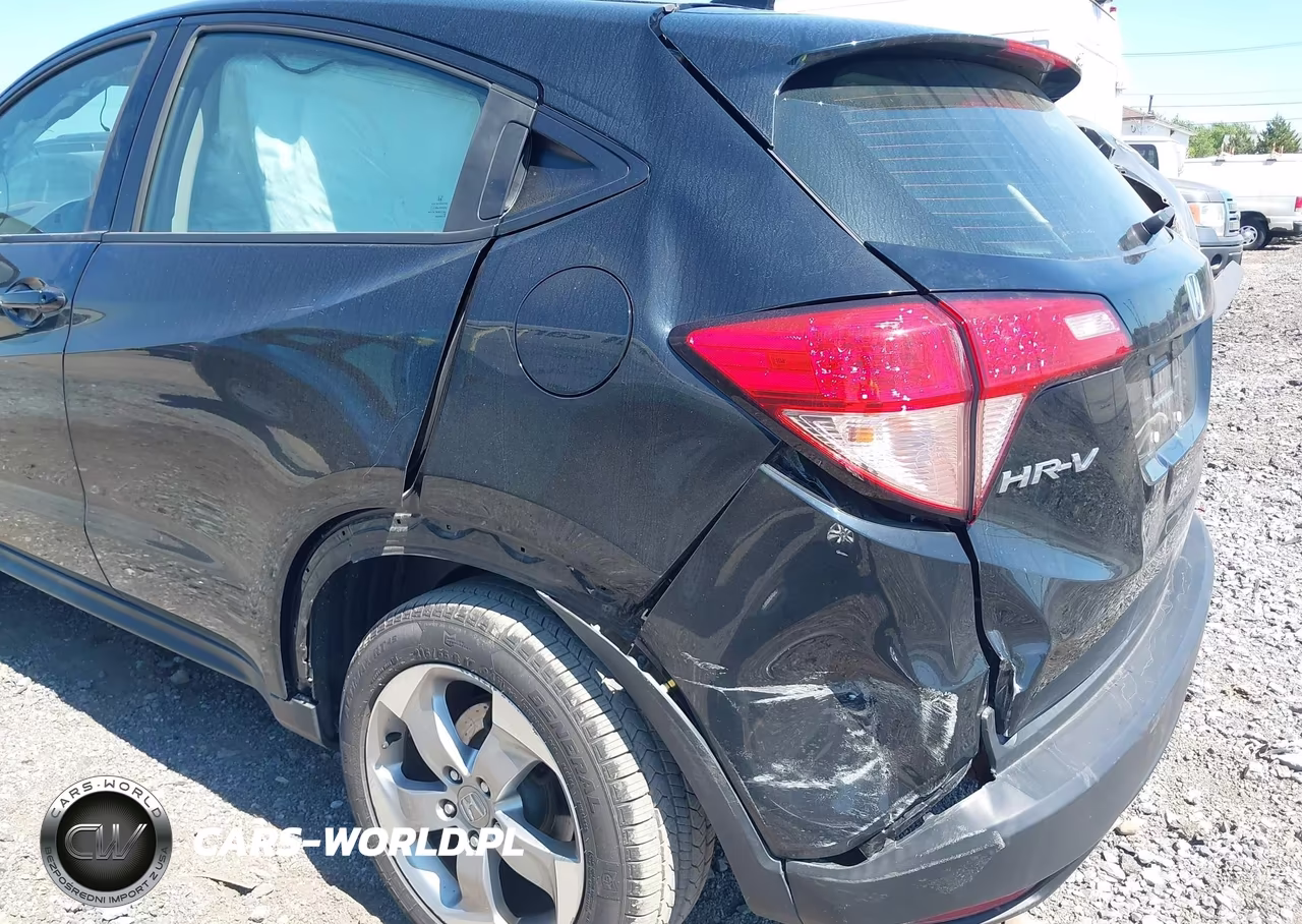 2018 Honda Hr-V Lx VIN:3CZRU6H31JG710237 - 6