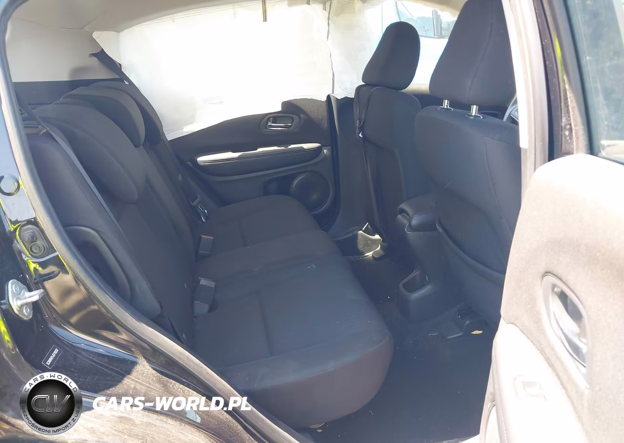 2018 Honda Hr-V Lx VIN:3CZRU6H31JG710237 - 8