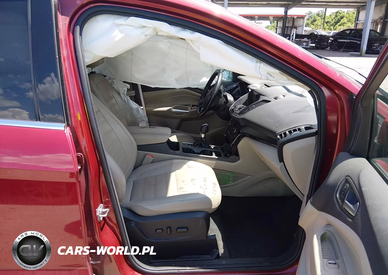 2017 Ford Escape Titanium VIN:1FMCU0J91HUC84446 - 5