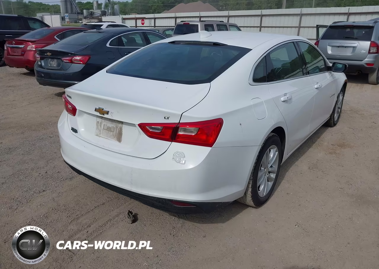 2018 Chevrolet Malibu Lt VIN:1G1ZD5ST0JF249924 - 4