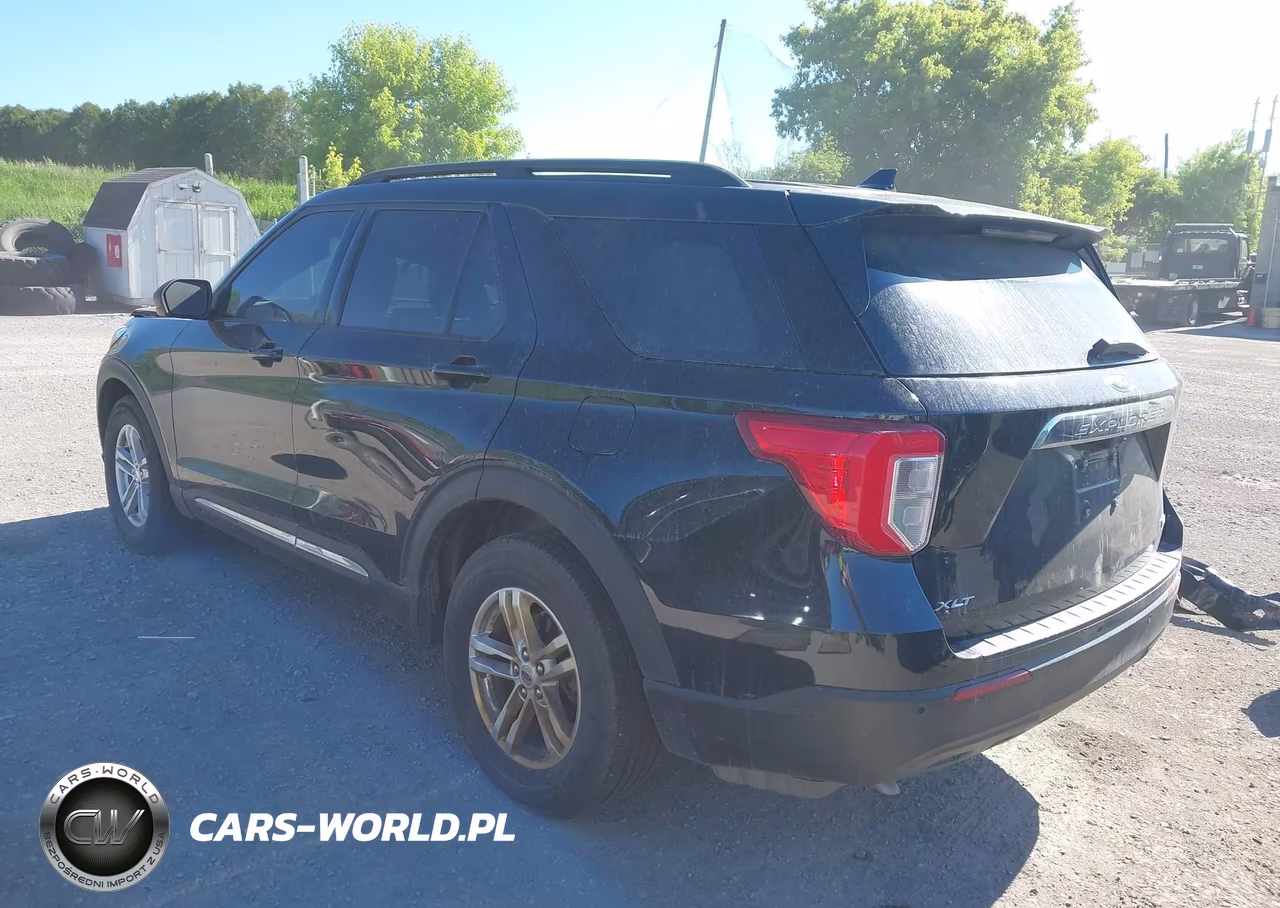 2020 Ford Explorer Xlt VIN:1FMSK8DHXLGB32045 - 3