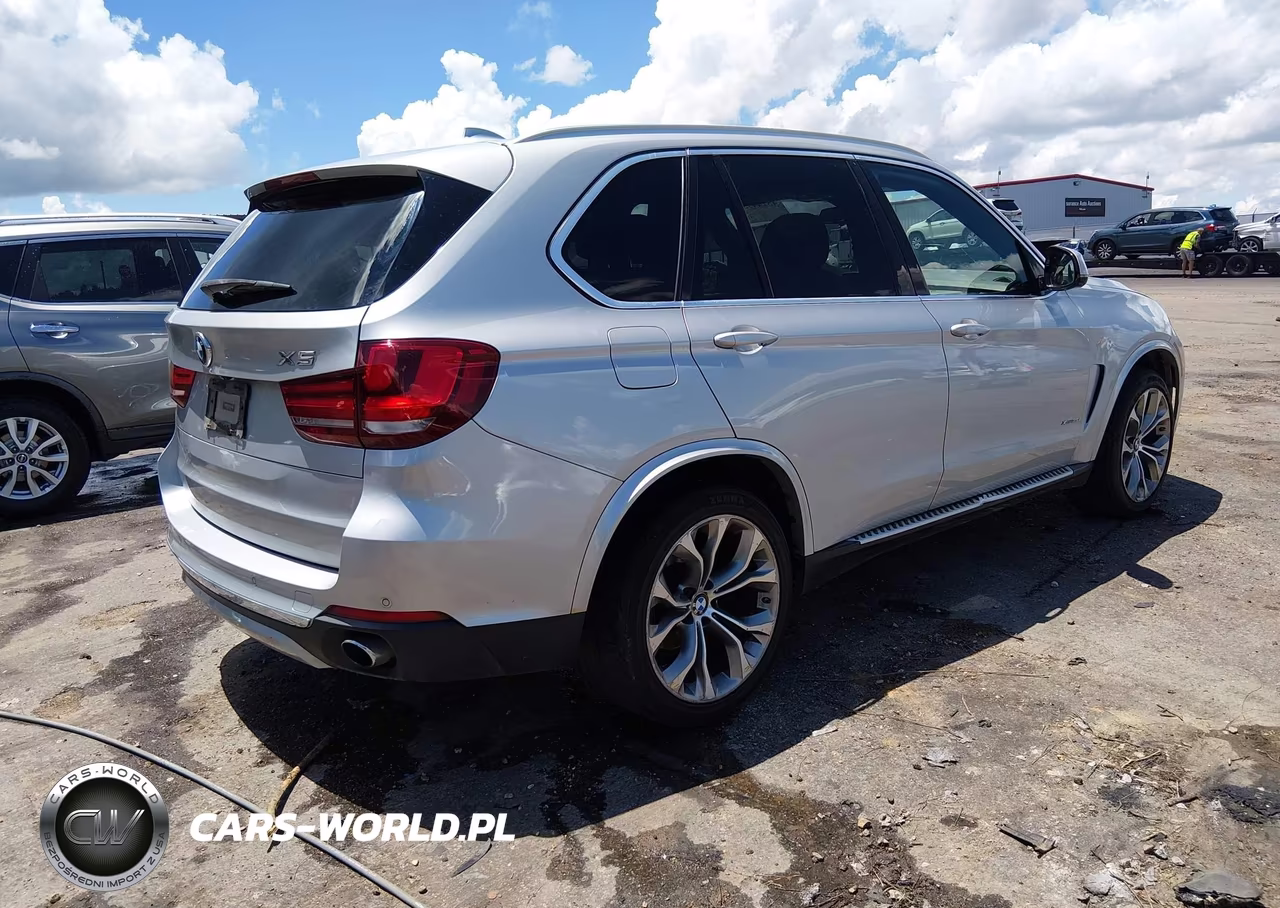 2017 BMW X5 xDrive35I VIN:5UXKR0C3XH0X78465 - 4