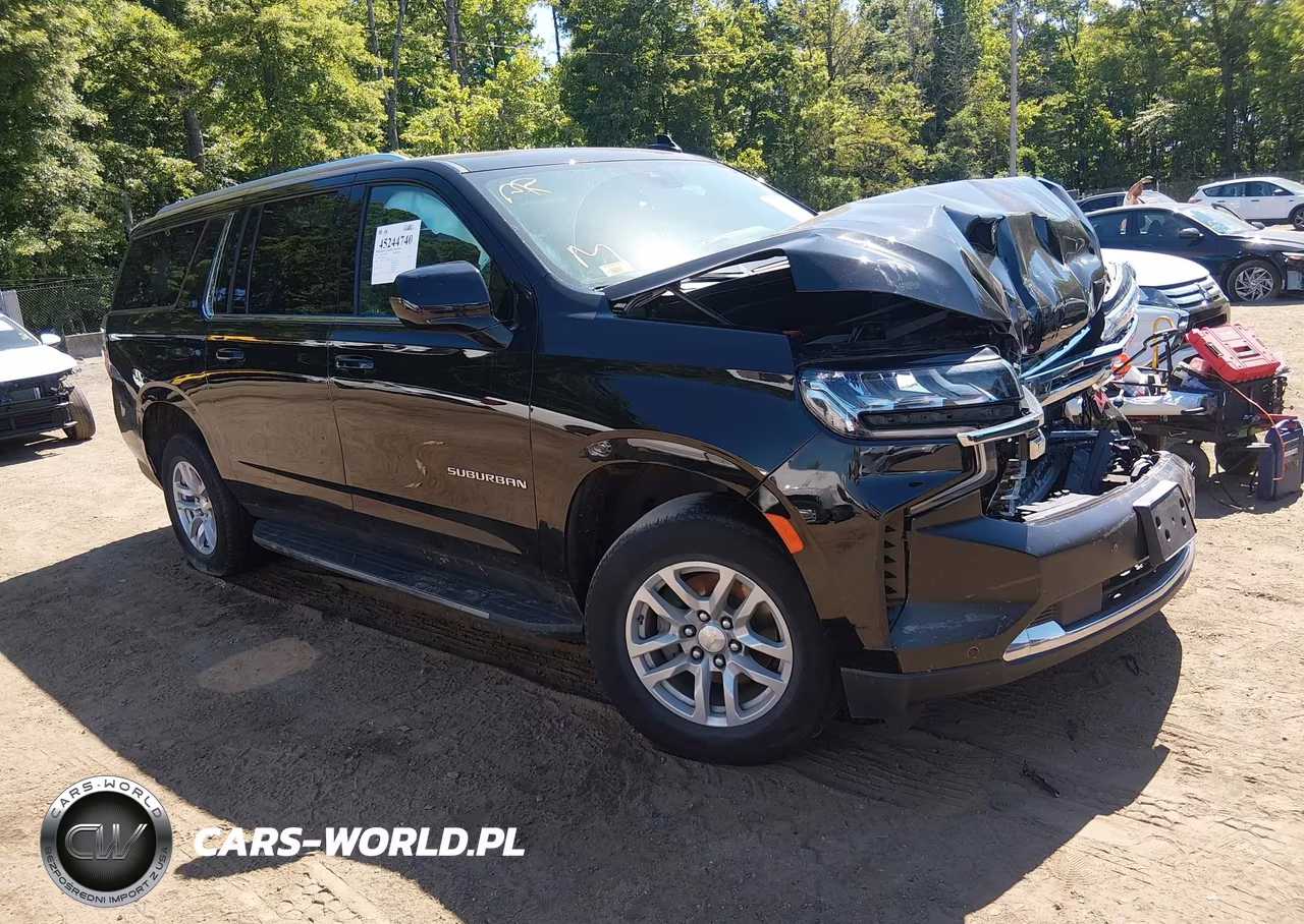 2023 Chevrolet Suburban 4Wd Lt – zdjęcie 1 z 16