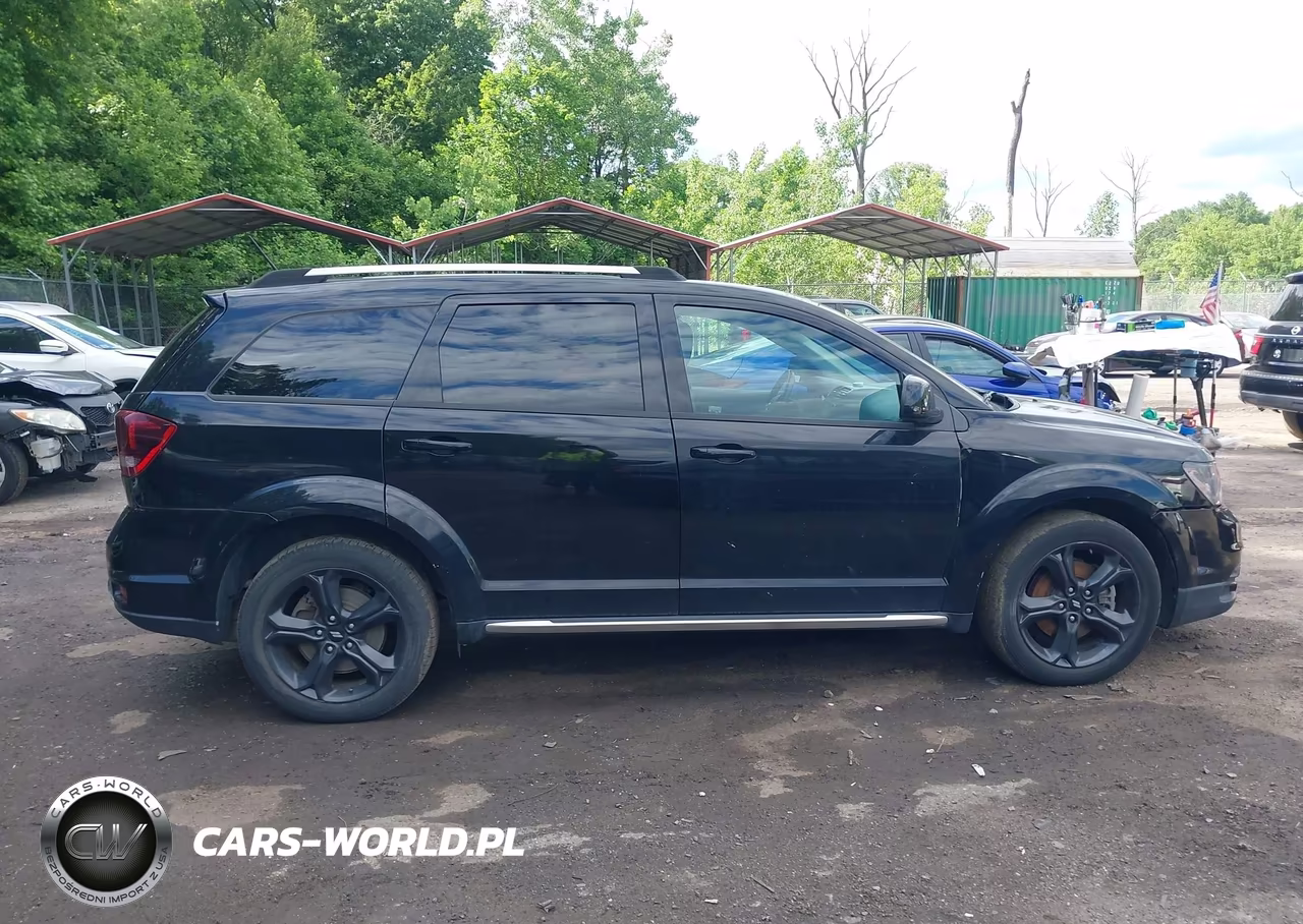 2018 Dodge Journey Crossroad VIN:3C4PDCGG9JT449186 - 13
