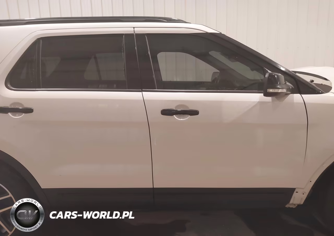 2018 Ford Explorer Sport VIN:1FM5K8GT3JGA14011 - 14