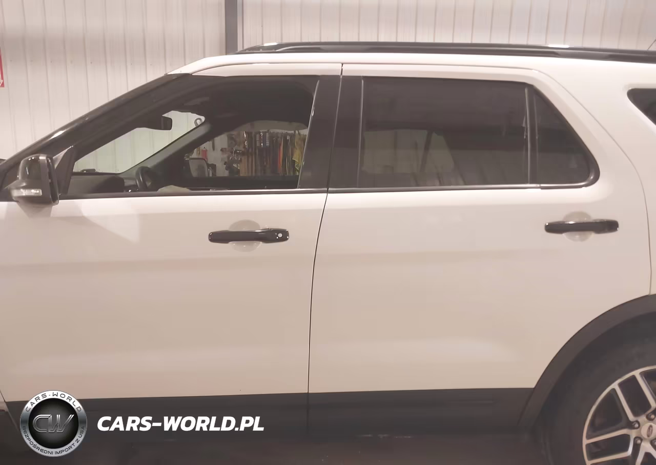 2018 Ford Explorer Sport VIN:1FM5K8GT3JGA14011 - 15