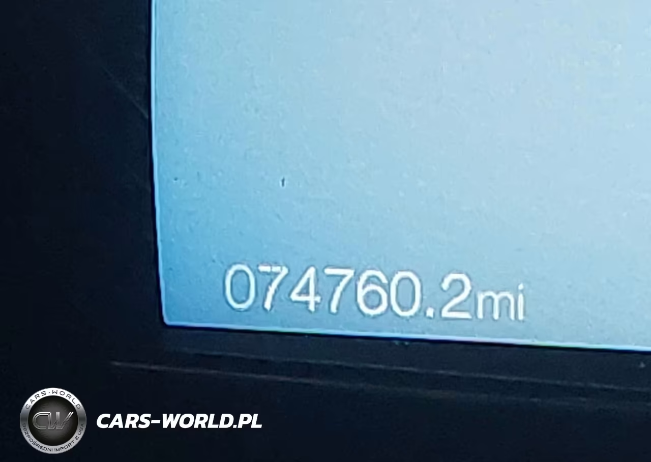 2018 Ford Explorer Sport VIN:1FM5K8GT3JGA14011 - 16