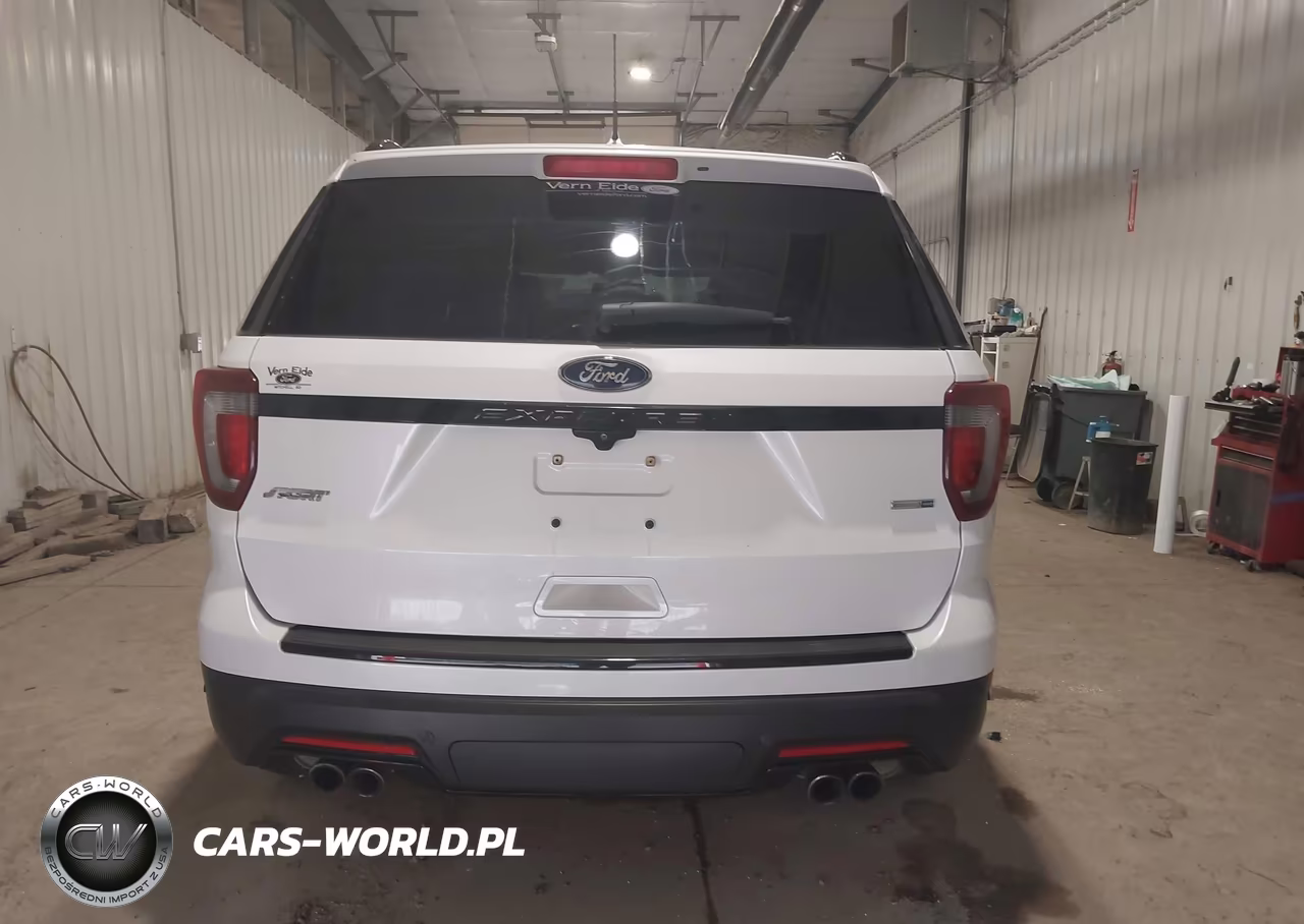 2018 Ford Explorer Sport VIN:1FM5K8GT3JGA14011 - 17
