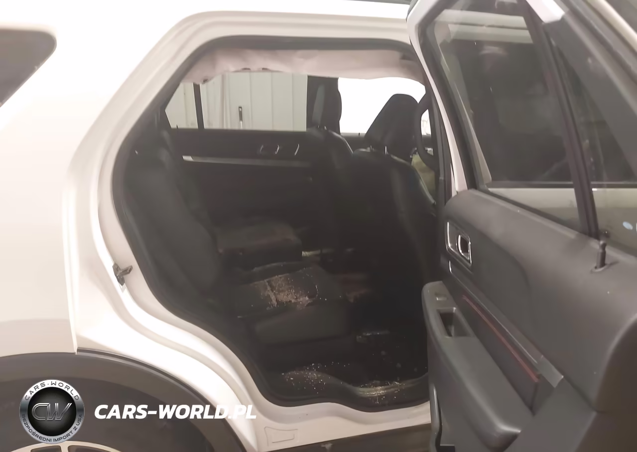 2018 Ford Explorer Sport VIN:1FM5K8GT3JGA14011 - 8