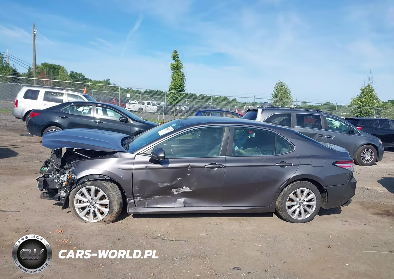2019 Toyota Camry Le VIN:4T1B11HK1KU750225 - 15