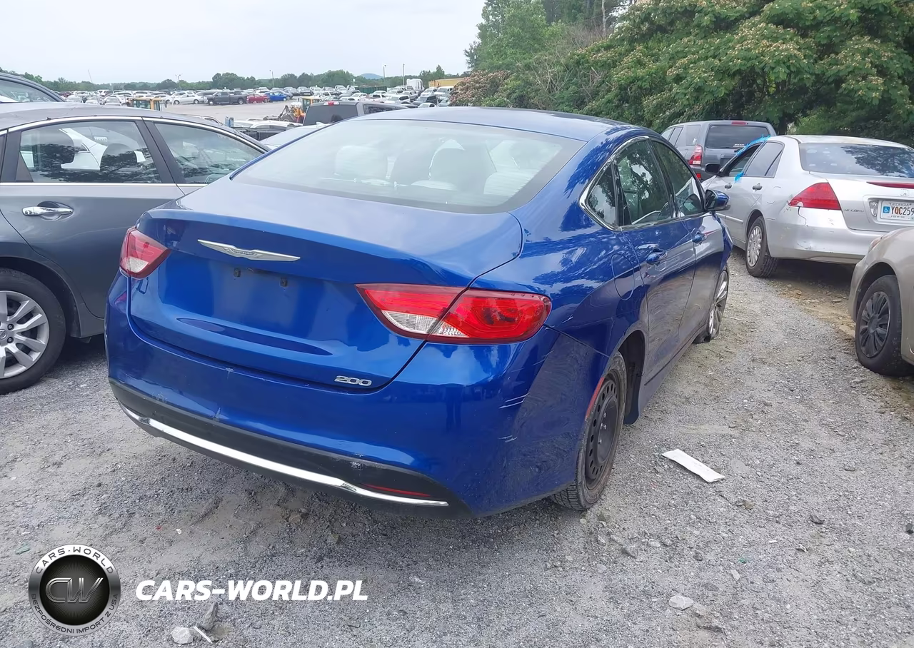 2016 Chrysler 200 Limited VIN:1C3CCCAB4GN171700 - 4