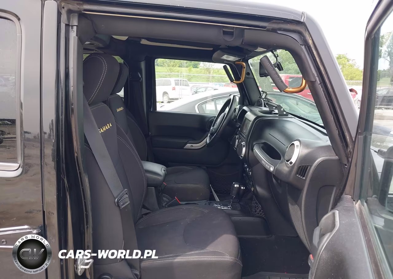 2013 Jeep Wrangler Unlimited Sahara VIN:1C4BJWEG5DL657461 - 5