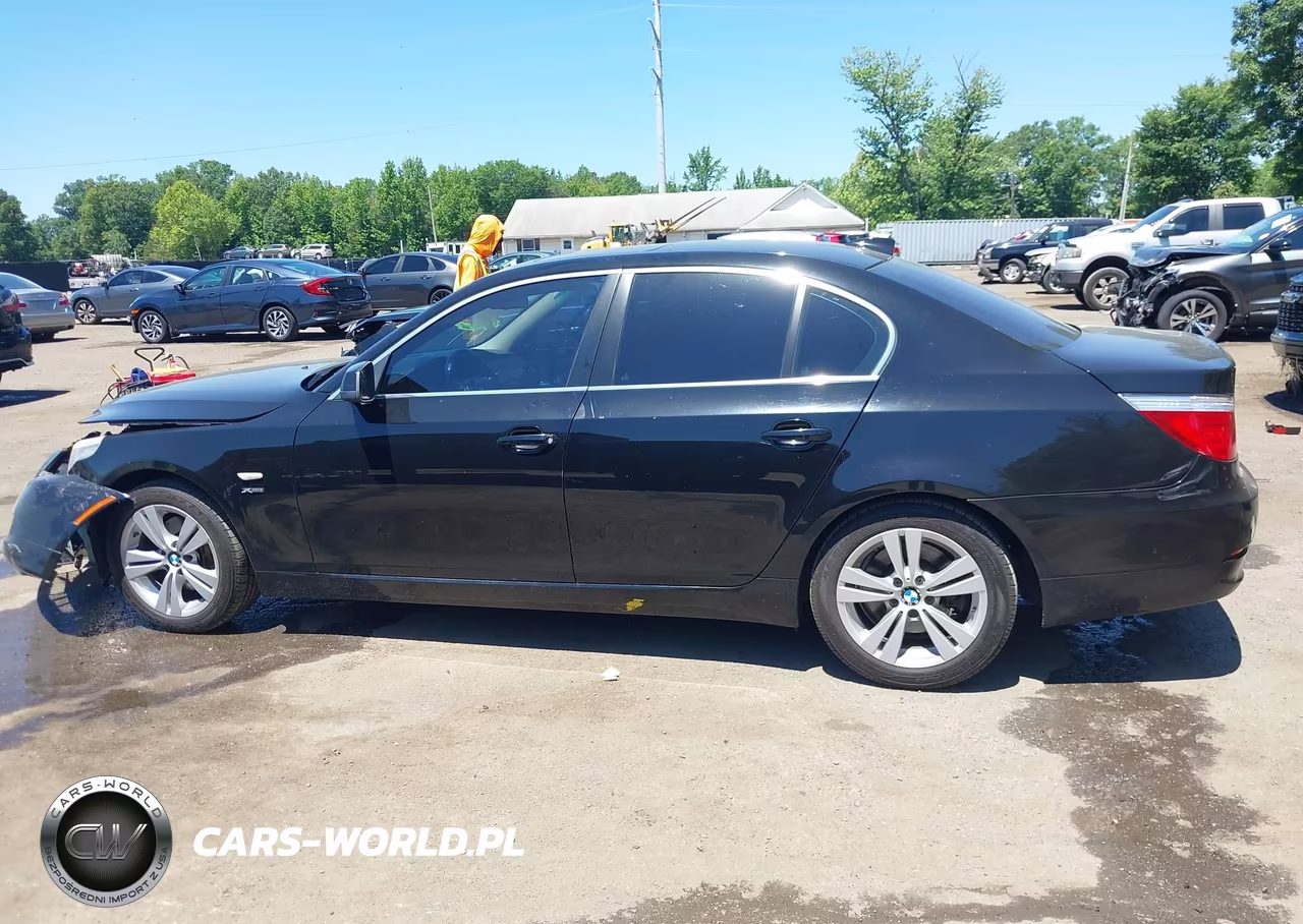 2010 BMW 528I xDrive VIN:WBANV1C57AC389544 - 15
