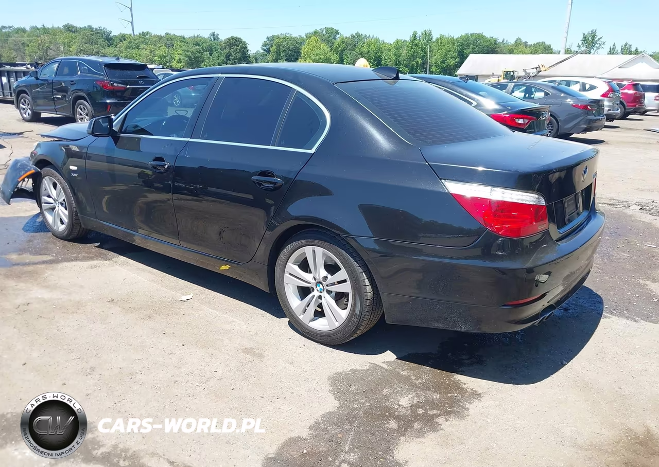 2010 BMW 528I xDrive VIN:WBANV1C57AC389544 - 3