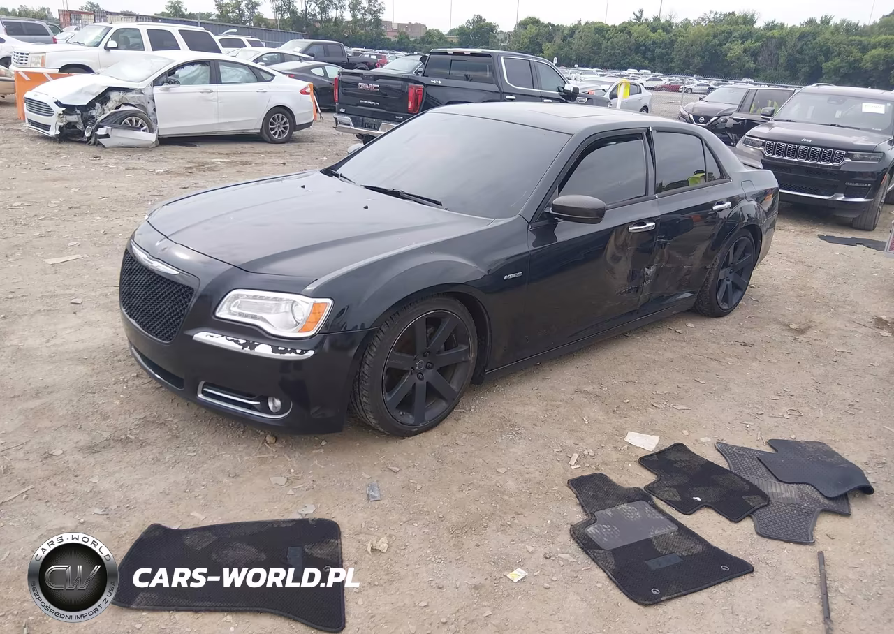 2014 Chrysler 300C John Varvatos Luxury Edition VIN:2C3CCADT5EH207389 - 2