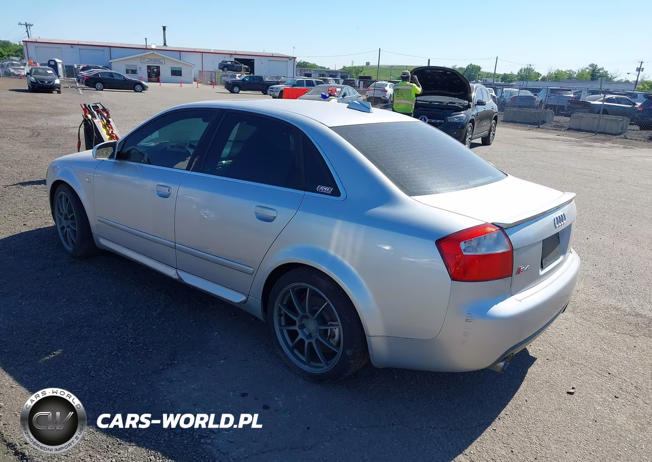 2004 Audi S4 4.2 VIN:WAUPL68E54A136307 - 3