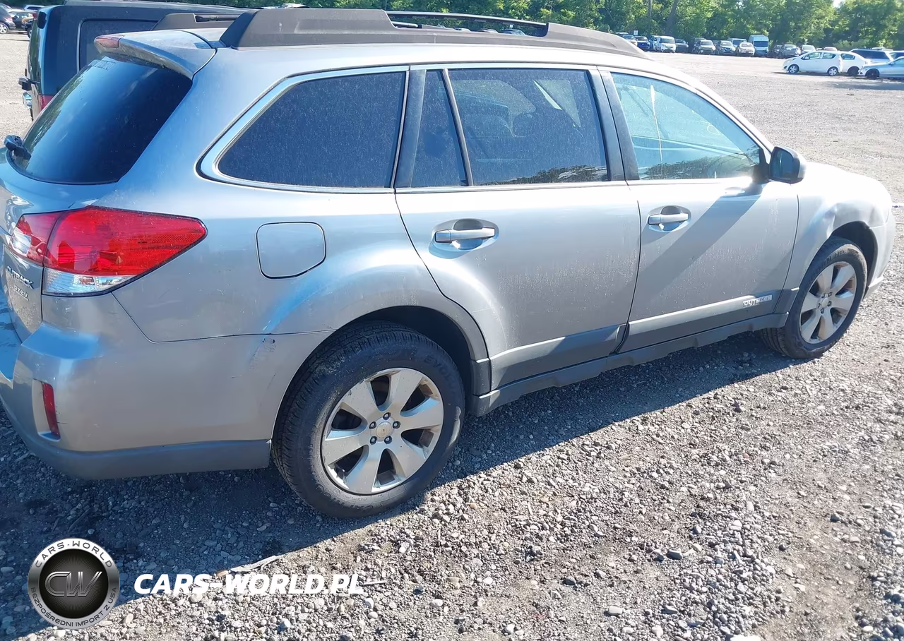 2011 Subaru Outback 2.5I Premium VIN:4S4BRBCC8B3416164 - 6