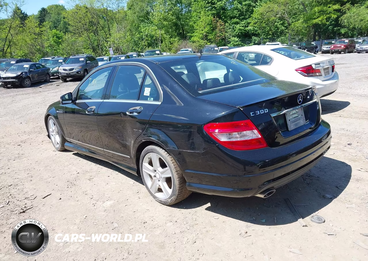 2011 Mercedes-Benz C 300 Sport 4Matic VIN:WDDGF8BB2BR166017 - 3