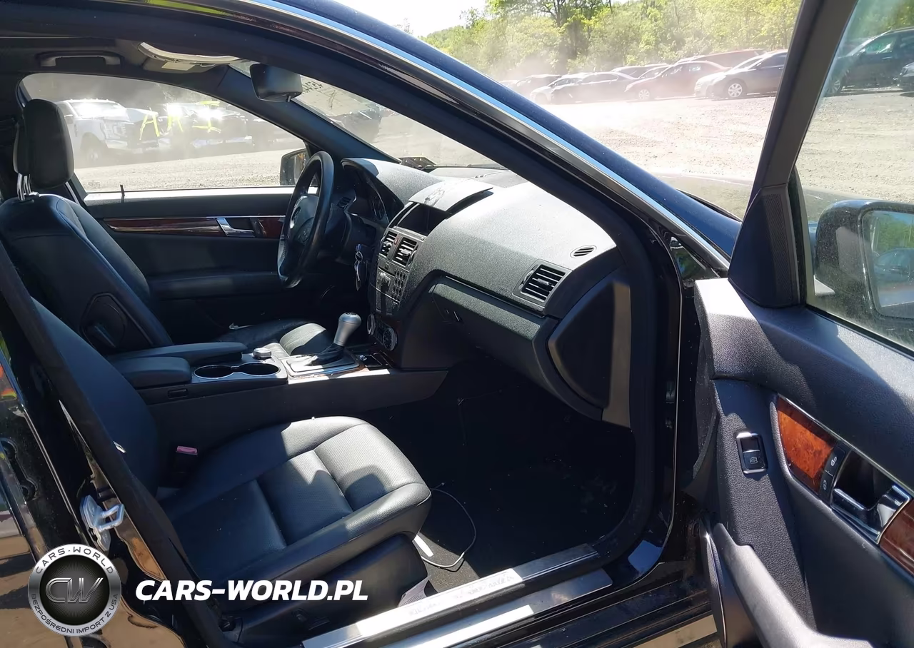 2011 Mercedes-Benz C 300 Sport 4Matic VIN:WDDGF8BB2BR166017 - 5